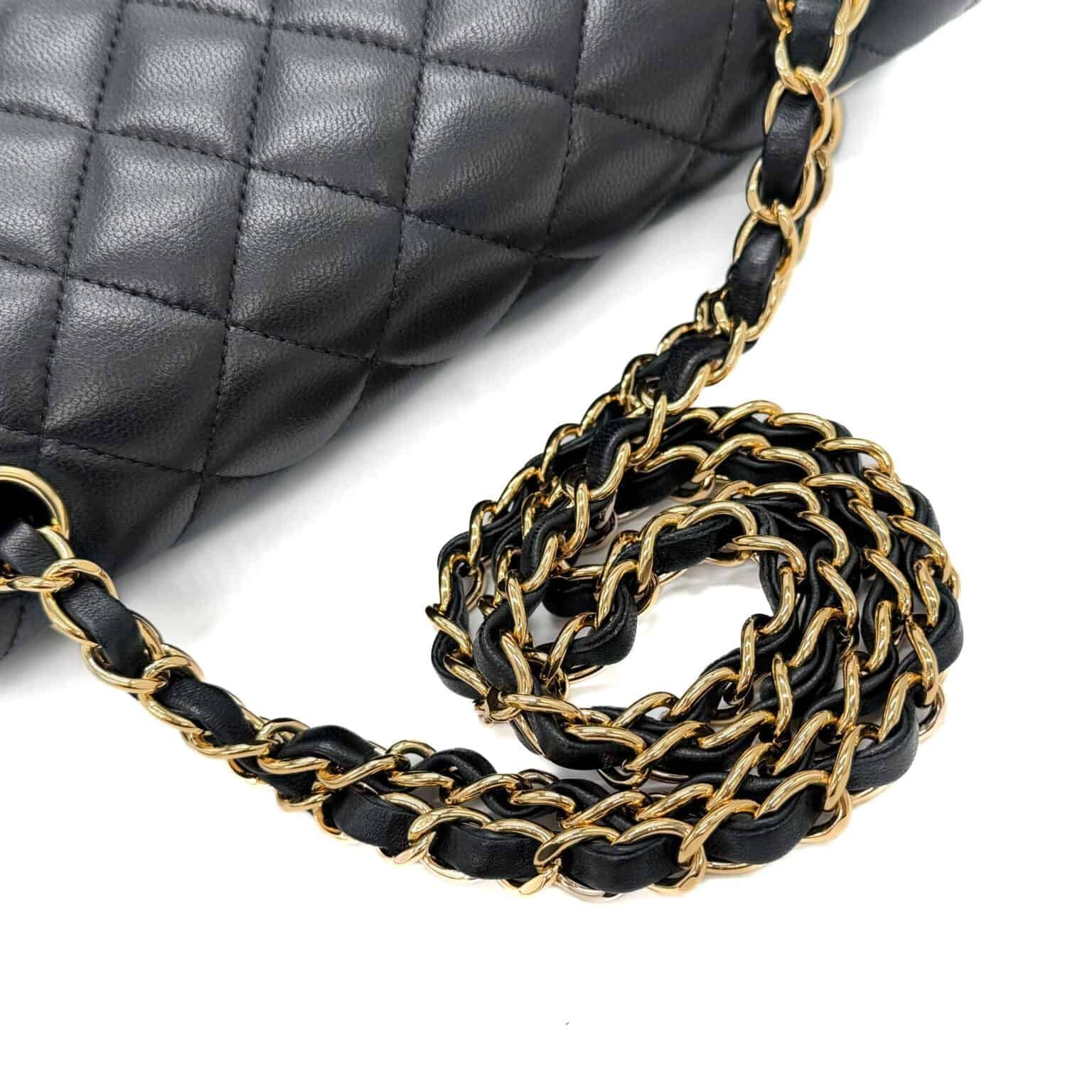 Chanel Classic med
